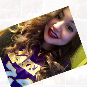 Meet your Posher, Stacy